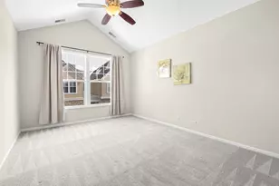 360 Promontory Ln, Wauconda, IL 60084 - Photo 12