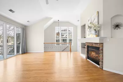 360 Promontory Lane #B, Wauconda, IL 60084 - Photo 6