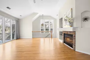 360 Promontory Ln, Wauconda, IL 60084 - Photo 6