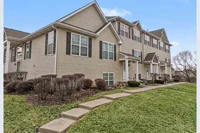 1475 W Sedgewood Court #1475, Round Lake, IL 60073 - Photo 2