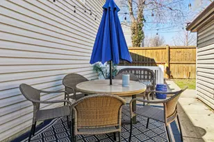 300 Norton St, Lombard, IL 60148 - Photo 26