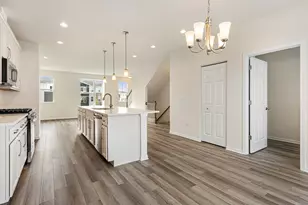 857 Finley Dr, Aurora, IL 60504 - Photo 6