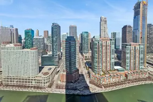 363 E Wacker Dr, Chicago, IL 60601 - Photo 18