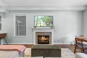 3736 N Janssen Ave, Chicago, IL 60613 - Photo 8