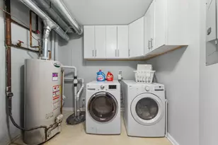 3736 N Janssen Ave, Chicago, IL 60613 - Photo 22