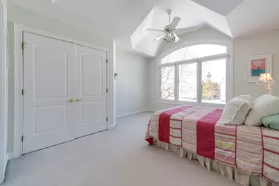 2059 Broadmoor Lane, Vernon Hills, IL 60061 - Photo 24