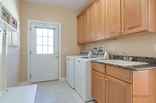 2059 Broadmoor Ln, Vernon Hills, IL 60061 - Photo 18