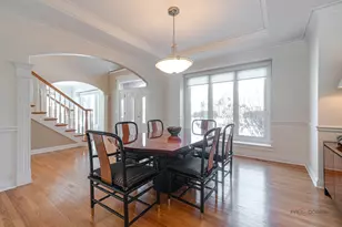 2059 Broadmoor Ln, Vernon Hills, IL 60061 - Photo 6