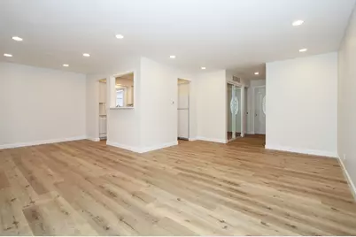 1122 Danvers Court, Schaumburg, IL 60193 - Photo 8