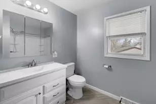 2412 W 3rd St, Coal Valley, IL 61240 - Photo 22