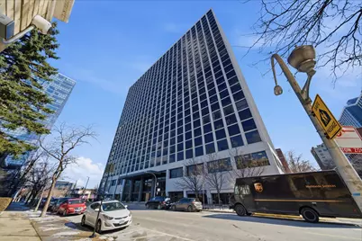 4343 N Clarendon Avenue #613, Chicago, IL 60613 - Photo 1