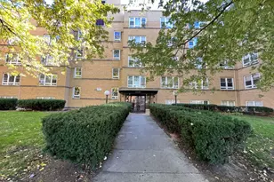 5335 N California Ave, Chicago, IL 60625 - Photo 1