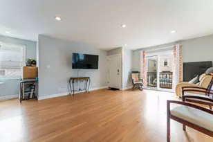 1024 W 18th Pl, Chicago, IL 60608 - Photo 8