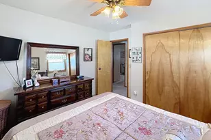 906 7th St, Colona, IL 61241 - Photo 12