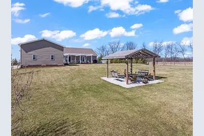 3015 N 1600 East Road, Clifton, IL 60927 - Photo 4