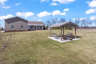 3015 N 1600 East Rd, Clifton, IL 60927 - Photo 4