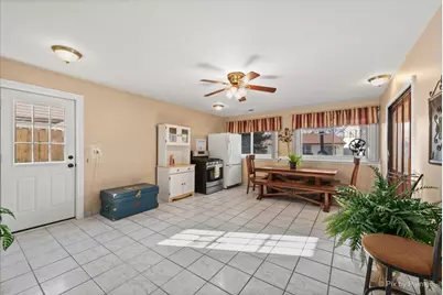 18 Hesterman Drive, Glendale Heights, IL 60139 - Photo 30