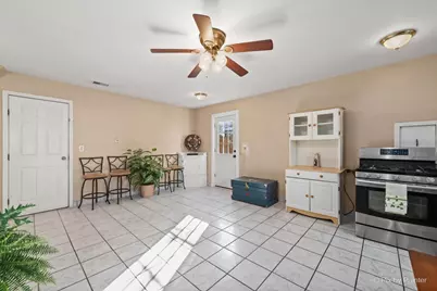 18 Hesterman Drive, Glendale Heights, IL 60139 - Photo 32