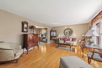 18 Hesterman Drive, Glendale Heights, IL 60139 - Photo 6