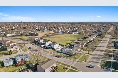 18 Hesterman Drive, Glendale Heights, IL 60139 - Photo 36