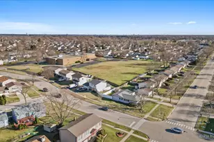 18 Hesterman Dr, Glendale Heights, IL 60139 - Photo 36