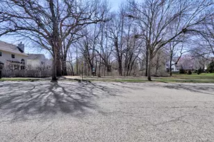 460 Arlington Ln, Grayslake, IL 60030 - Photo 40