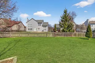 460 Arlington Ln, Grayslake, IL 60030 - Photo 38