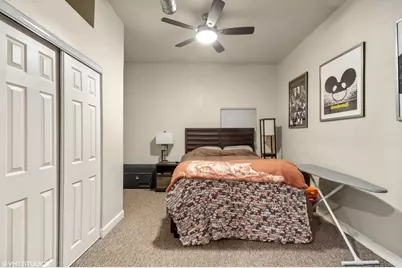 2048 W Evergreen Avenue #1, Chicago, IL 60622 - Photo 8