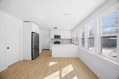 2908 Oakwood Avenue, McHenry, IL 60051 - Photo 6