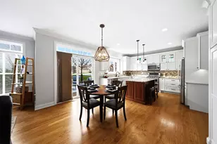 2061 Windham Cir, Wheaton, IL 60187 - Photo 4