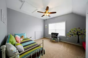 2061 Windham Cir, Wheaton, IL 60187 - Photo 26