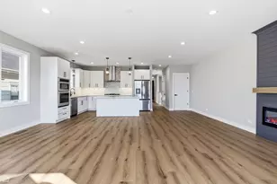 2724 Budd St, River Grove, IL 60171 - Photo 8