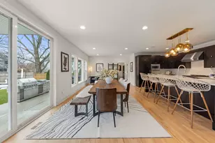 731 Saddlers Ct, Naperville, IL 60540 - Photo 16