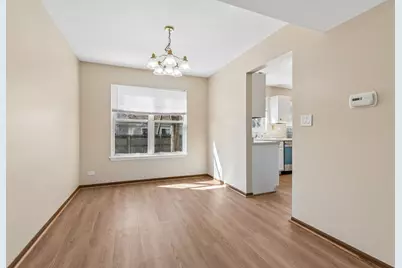 1317 Spalding Drive, Mundelein, IL 60060 - Photo 4