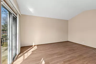 1317 Spalding Drive, Mundelein, IL 60060 - Photo 8