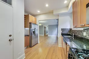 1465 W Fargo Ave, Chicago, IL 60626 - Photo 12