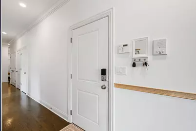 3046 N Clybourn Avenue #2, Chicago, IL 60618 - Photo 2