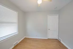 2208 Fremont St, Rockford, IL 61103 - Photo 8