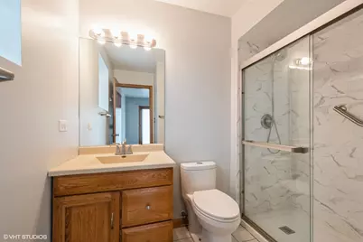 7411 N Claremont Avenue #1E, Chicago, IL 60645 - Photo 8