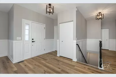 721 S Wellston Lane, Romeoville, IL 60446 - Photo 4