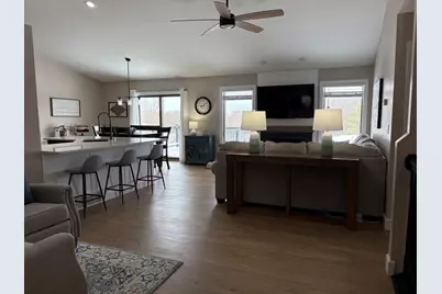 432 Mill Ridge Road #432, Clinton, IA 52732 - Photo 2