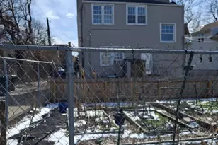 864 E 87th Pl, Chicago, IL 60619 - Photo 4