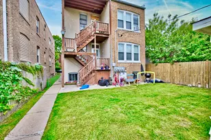 6609 N Artesian Ave, Chicago, IL 60645 - Photo 2