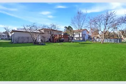 766 Michigan Avenue, South Elgin, IL 60177 - Photo 26