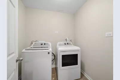 766 Michigan Avenue, South Elgin, IL 60177 - Photo 18