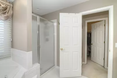 909 Hampton Drive, Carol Stream, IL 60188 - Photo 30