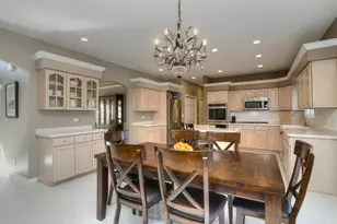 909 Hampton Dr, Carol Stream, IL 60188 - Photo 16