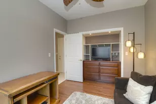 909 Hampton Dr, Carol Stream, IL 60188 - Photo 24