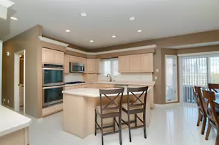 909 Hampton Dr, Carol Stream, IL 60188 - Photo 18