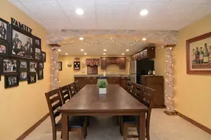 909 Hampton Dr, Carol Stream, IL 60188 - Photo 42